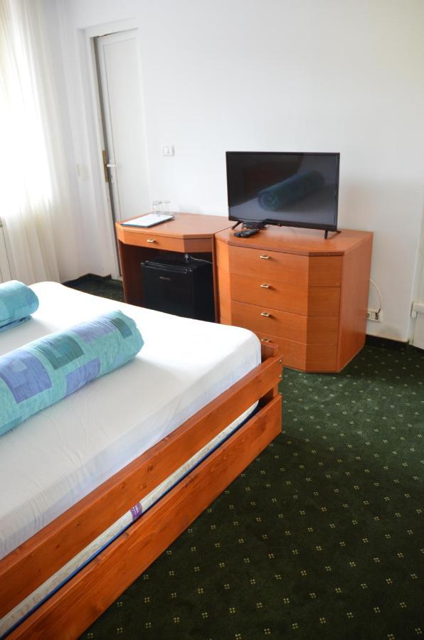 Vila Liliacul Stana de Vale Zewnętrze zdjęcie
